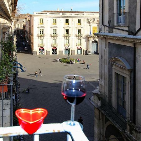 Sicily Wonderful Piazza Universita' Vila Catânia Exterior foto