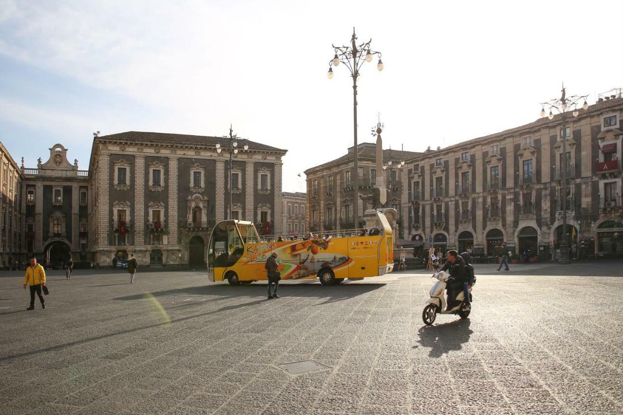 Sicily Wonderful Piazza Universita' Vila Catânia Exterior foto