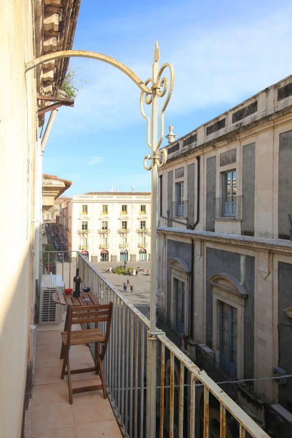 Sicily Wonderful Piazza Universita' Vila Catânia Exterior foto