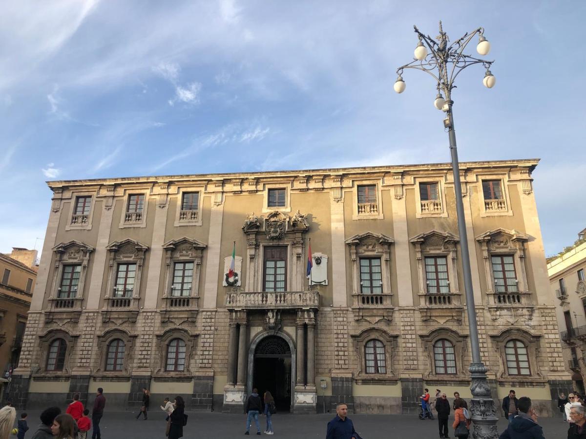 Sicily Wonderful Piazza Universita' Vila Catânia Exterior foto