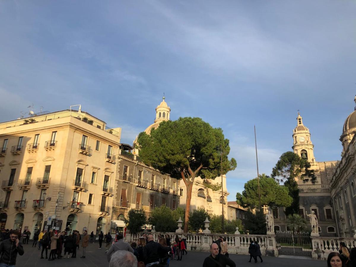 Sicily Wonderful Piazza Universita' Vila Catânia Exterior foto